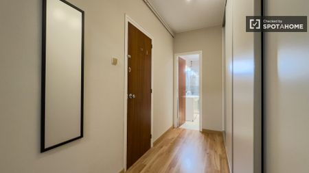 barcelona, Catalonia 08023 - Photo 5