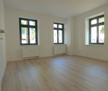 Helle, geräumige 3-Raum Whg. mit Balkon und Bad mit Fenster! - Photo 2