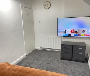 Room in a Shared House, Ayston Road, LE3 - Photo 3