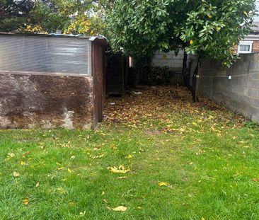 2 Bed Flat, Saint Albans Road, IG3 - Photo 6