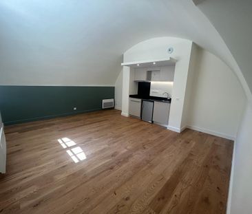 Location Appartement 1 pièce 31m² - Photo 6