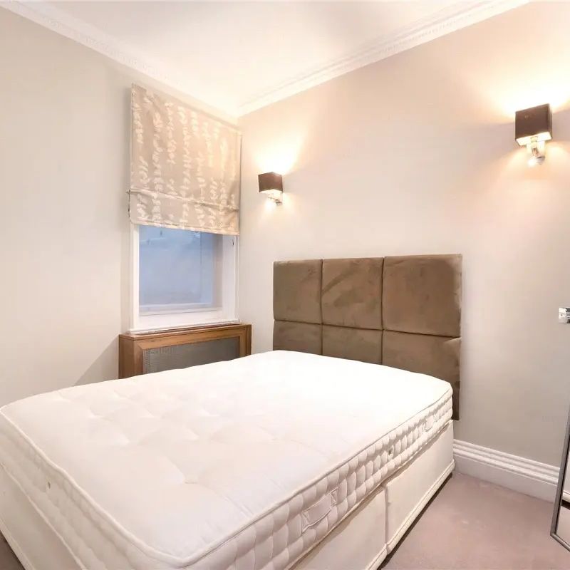 2 bedroom flat in 18 Berkeley Street - Photo 1