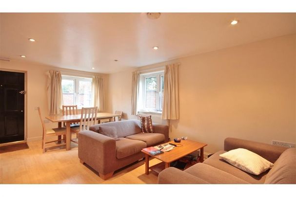 3 bedroom apartment to rent - Photo 1