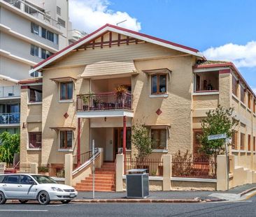 Unfurnished Two Bedroom Unit in Great Location - Photo 6