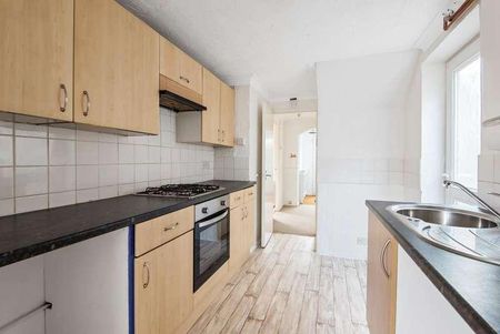 Bullbrook, Bracknell, RG12 - Photo 5