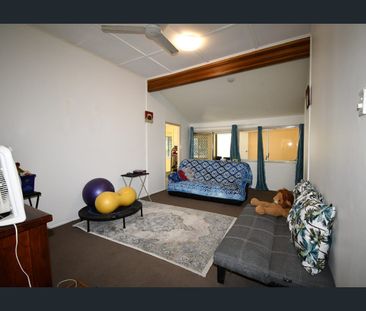 Charming 3-Bedroom Home - Photo 1