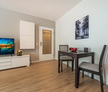 City-Residence: Schick möblierte Wohnung mit Skylineblick in schöne... - Photo 5