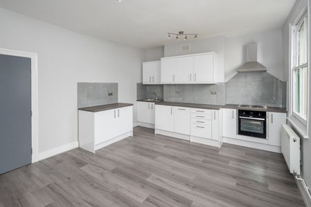 1 Bed Flat, Caedmon Road, N7 - Photo 2