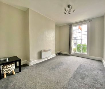 London Road, Cheltenham, GL52 - Photo 3