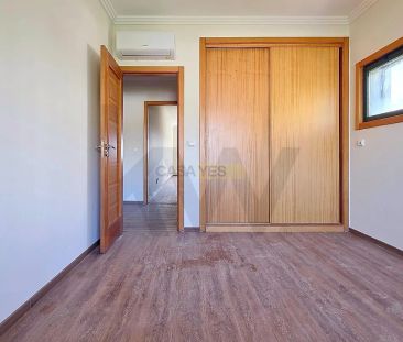 Apartment T3 in Oeiras e São Julião da Barra, Paço de Arcos e Caxias, Oeiras - Photo 4
