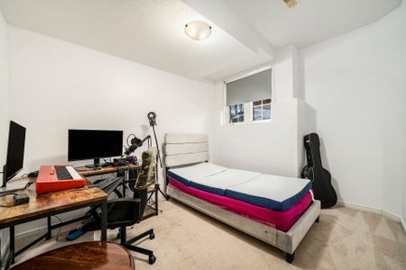 For Lease - 58 Steele Park Private, Cyrville - Carson Grove - Pineview, Ontario - Photo 4