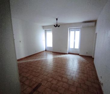 Location Appartement 2 pièces 55m² MILLAU 12100 - Photo 2