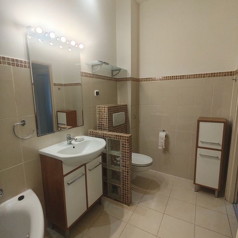 Do wynajęcia 2 pok. mieszkanie 47 m2 blisko PUM - Photo 1