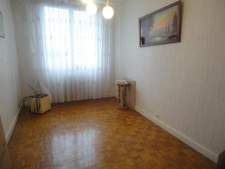 Location Appartement 3 pièces 69m² VILLEURBANNE 69100 - Photo 2