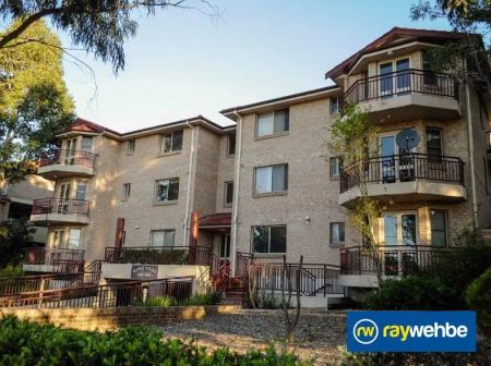 “Spacious 2-Bedroom Apartment in the Heart of Merrylands” - Photo 3
