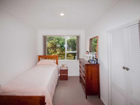 119 Ohariu Road, Johnsonville - Photo 2