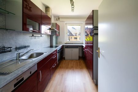 Wohnen mit Charme – 2-Zimmer-Wohnung mit Balkon, Tiefgarage und Schwedenofen in St. Peter - Photo 2