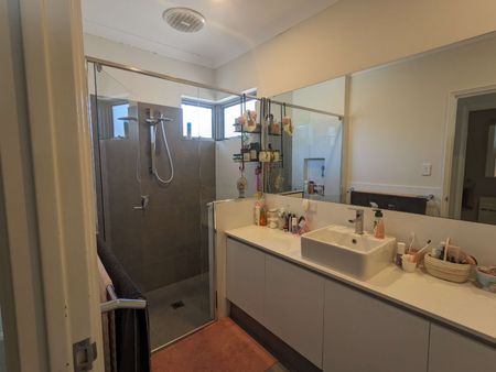Forrestfield - Photo 5