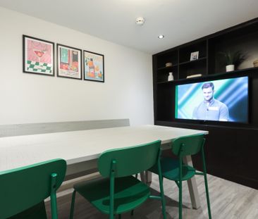 Kendal Lane, Hyde Park, Leeds - Photo 3