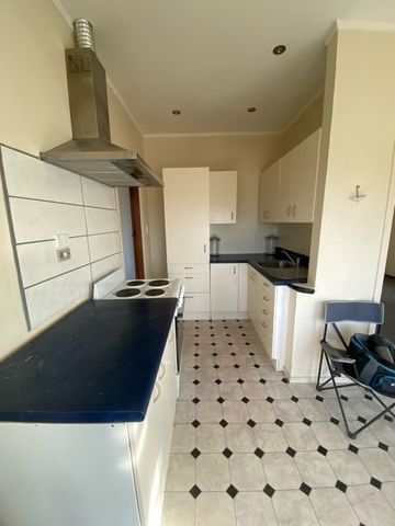27B Helston Road, Johnsonville - Photo 2