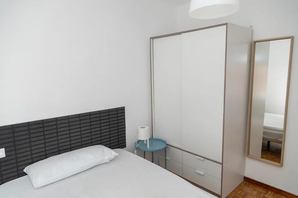 Calle de Alonso Núñez, Madrid, Community of Madrid 28039 - Photo 1