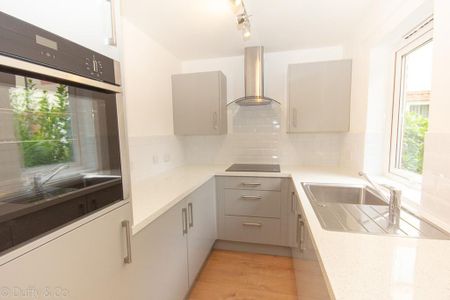 1 bedroom retirement property to rent - Photo 5