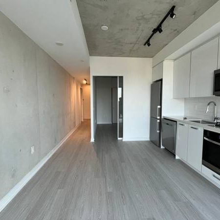 THE BREAD COMPANY: Brand New 1 Bedroom+Den Condo For Rent Toronto - Photo 1