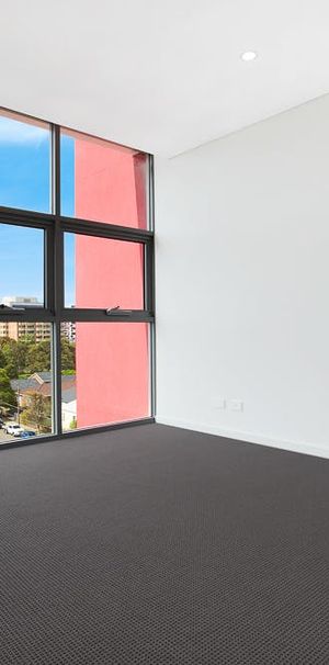 NEAR NEW LUXURY 1 BEDROOM UNIT - 'OCEAN AIR' - Photo 1