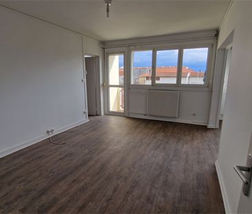 Location Appartement 4 pièces 73m² - Photo 4