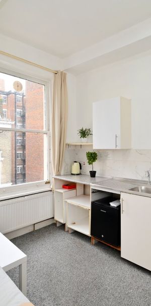 Castletown Road, West Kensington - Photo 1