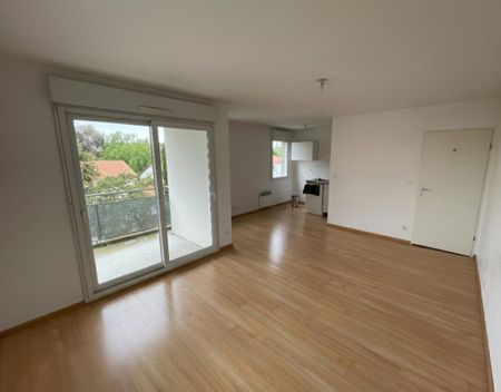 Location Appartement 2 pièces 48m² ST SEBASTIEN SUR LOIRE 44230 - Photo 2