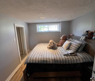 For Lease - 16 Langholm Drive Unit# Bsmt #2, Toronto, Ontario - Photo 3