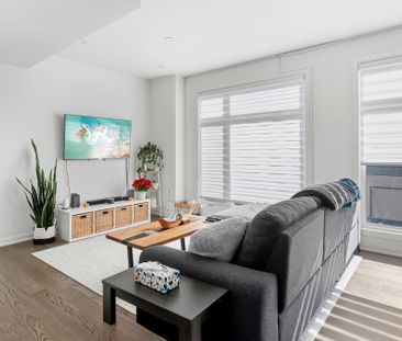 For Lease - 325 Foliage Private, Parkway Park - Queensway Terrace S... - Photo 1