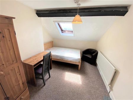 4 bedroom apartment to rent - Photo 5