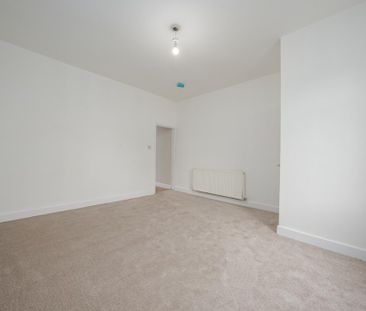 2 bedroom end of terrace house to rent - Photo 1