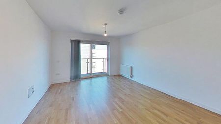 2 bedroom flat to rent - Photo 2