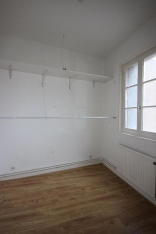 Location Appartement 5 pièces 101m² MACON 71000 - Photo 4
