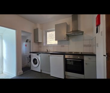 1 Bed Flat, Mount Pleasant Road, N17 - Photo 3