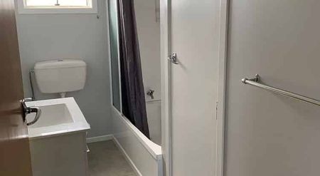Two Bedroom Flat - Photo 5