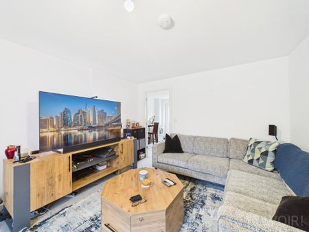 2 bedroom end of terrace house to rent - Photo 3