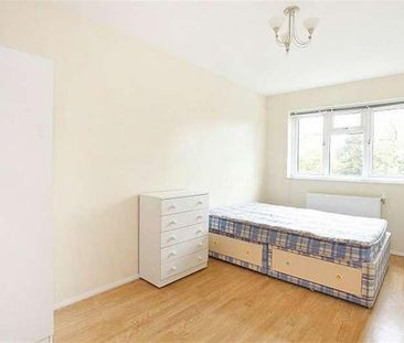 Cleveland Gardens, Cricklewood, NW2 - Photo 4