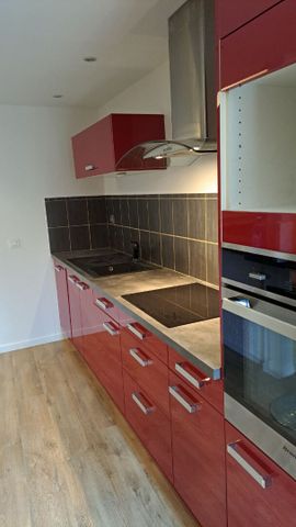 Location maison 3 pièces, 75.00m², Pont-l'Abbé-d'Arnoult - Photo 5
