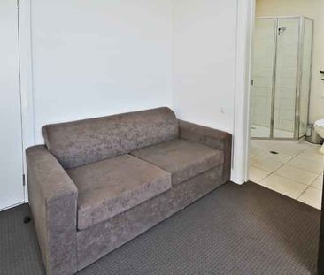 Room 11 (Ensuite) - Photo 2
