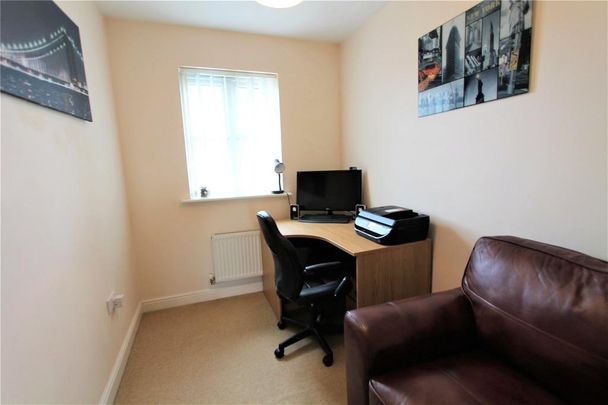 3 bedroom mews to rent - Photo 1