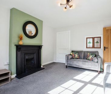 3 bedroom terraced house to rent - Photo 3