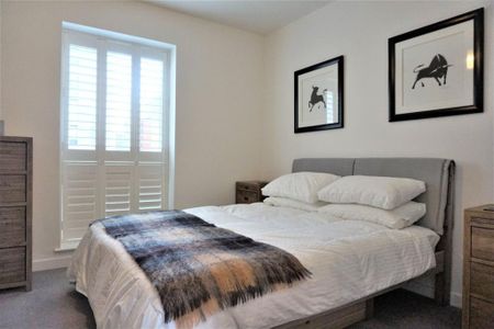 3 bedroom apartment to rent - Photo 4