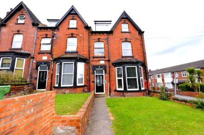 2 bedroom House in Kelso Road, Leeds - Photo 2