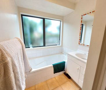 Easy Maintenance Family Home - Photo 1