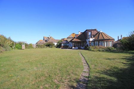 6 bedroom detached house to rent - Photo 5