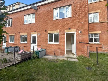 Redgrave Close, St James Village, Gateshead, NE8 - Photo 2